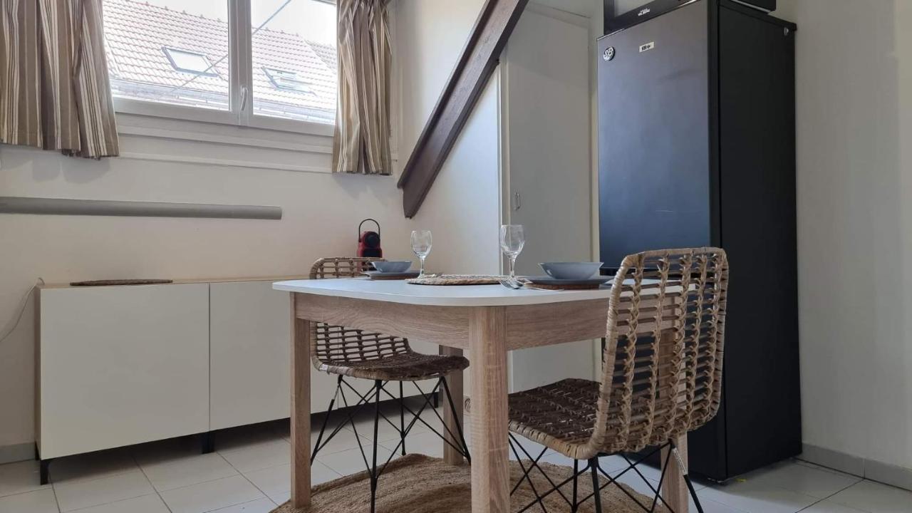 Iloc Studio Massy Appartement Massy  Buitenkant foto